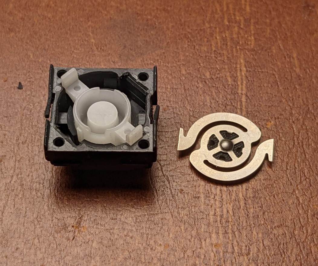 Futaba interior, image from Deskthority.net